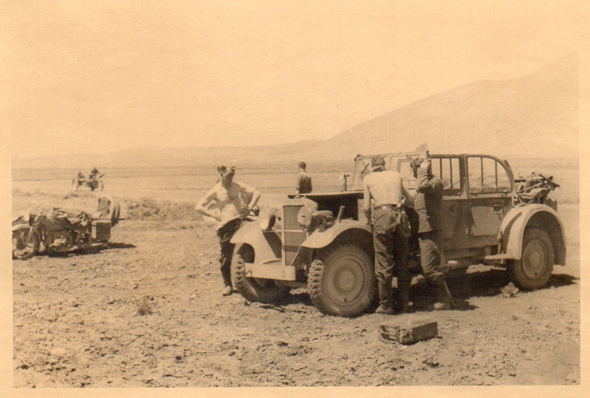 Fallschirmjäger Kübelwagen Krad Motorrad Kreta O