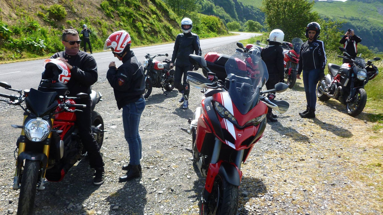 1C13DDB0-646F-4565-B432-866A5328262C