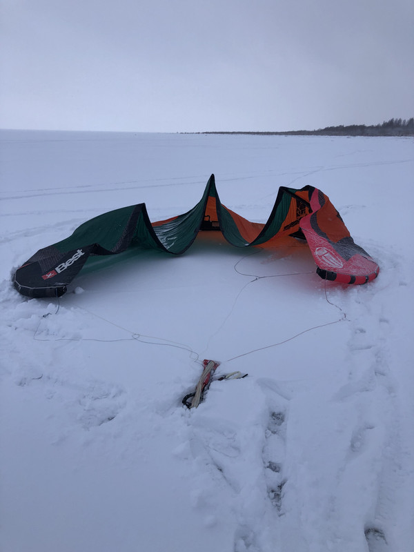 E81AA8EE-5459-48FD-8B93-0DC4BE5F3874