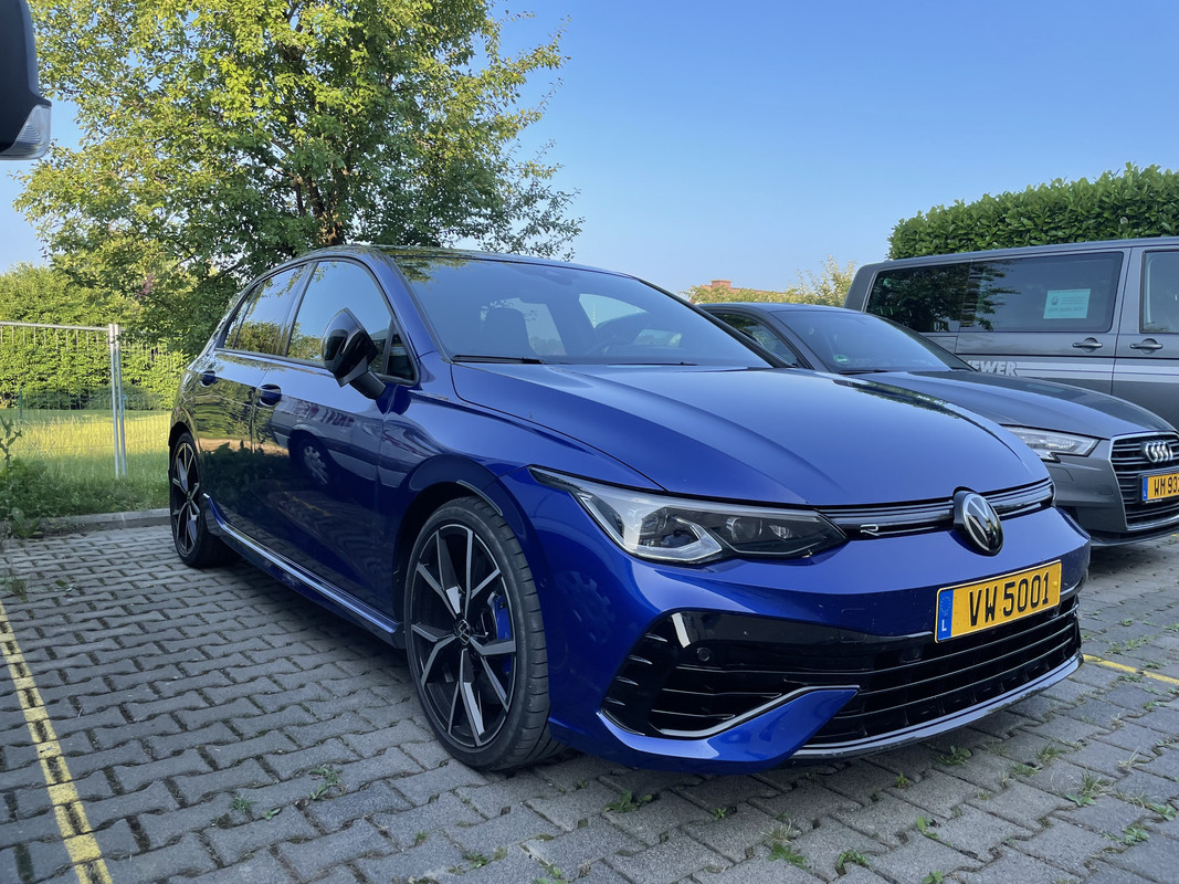 A005B4E1-8640-4797-8116-37233A228E1F