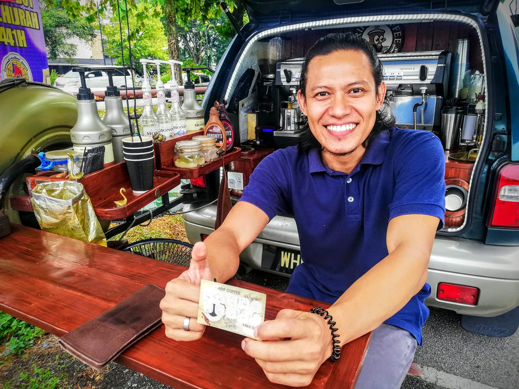 kedai kopi versi kereta