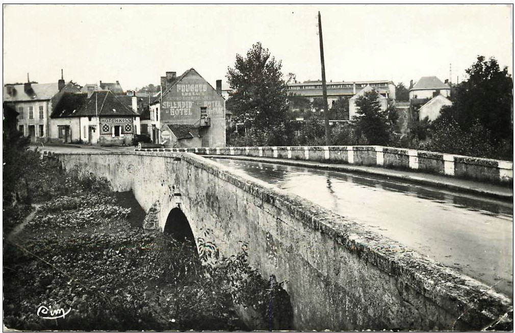 Varennes-sur-Allier, pont sur le Valencon