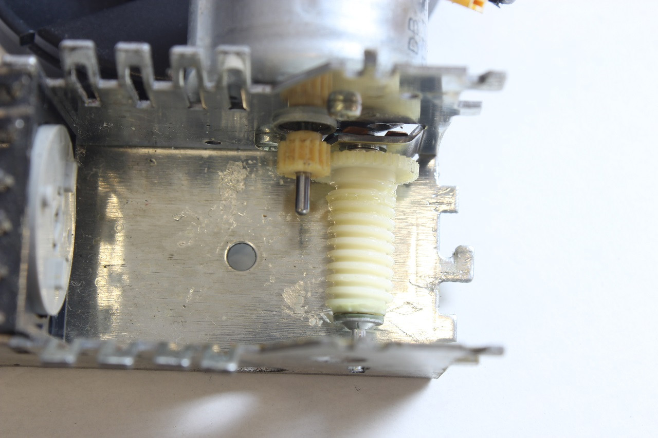 [Bild: ALPS-Motor-Umschalter.jpg]