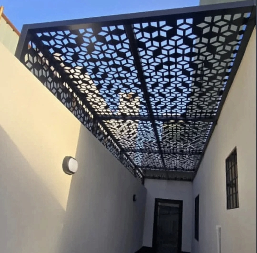 سواتر خشبية