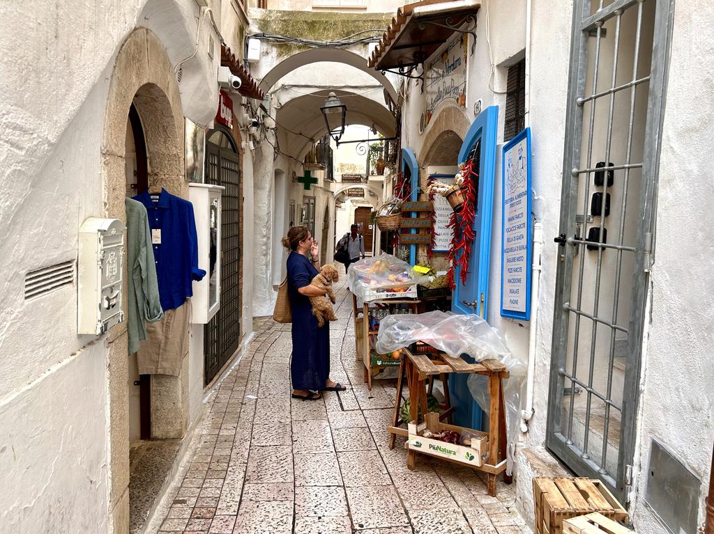 Жаркий сентябрь на побережье Тирренского моря. Жаркий сентябрь на побережье Тирренского моря.