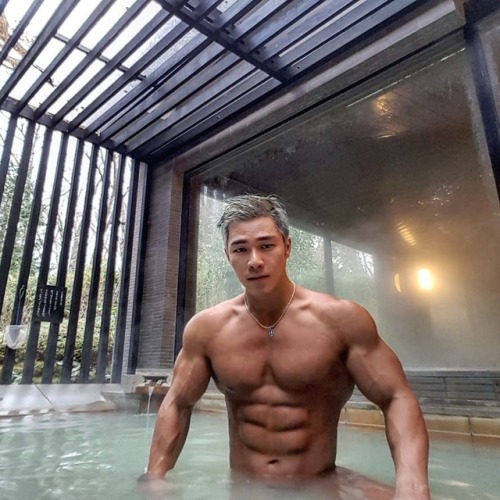 Thèm ăn body anh này ghê! IG: professional_park