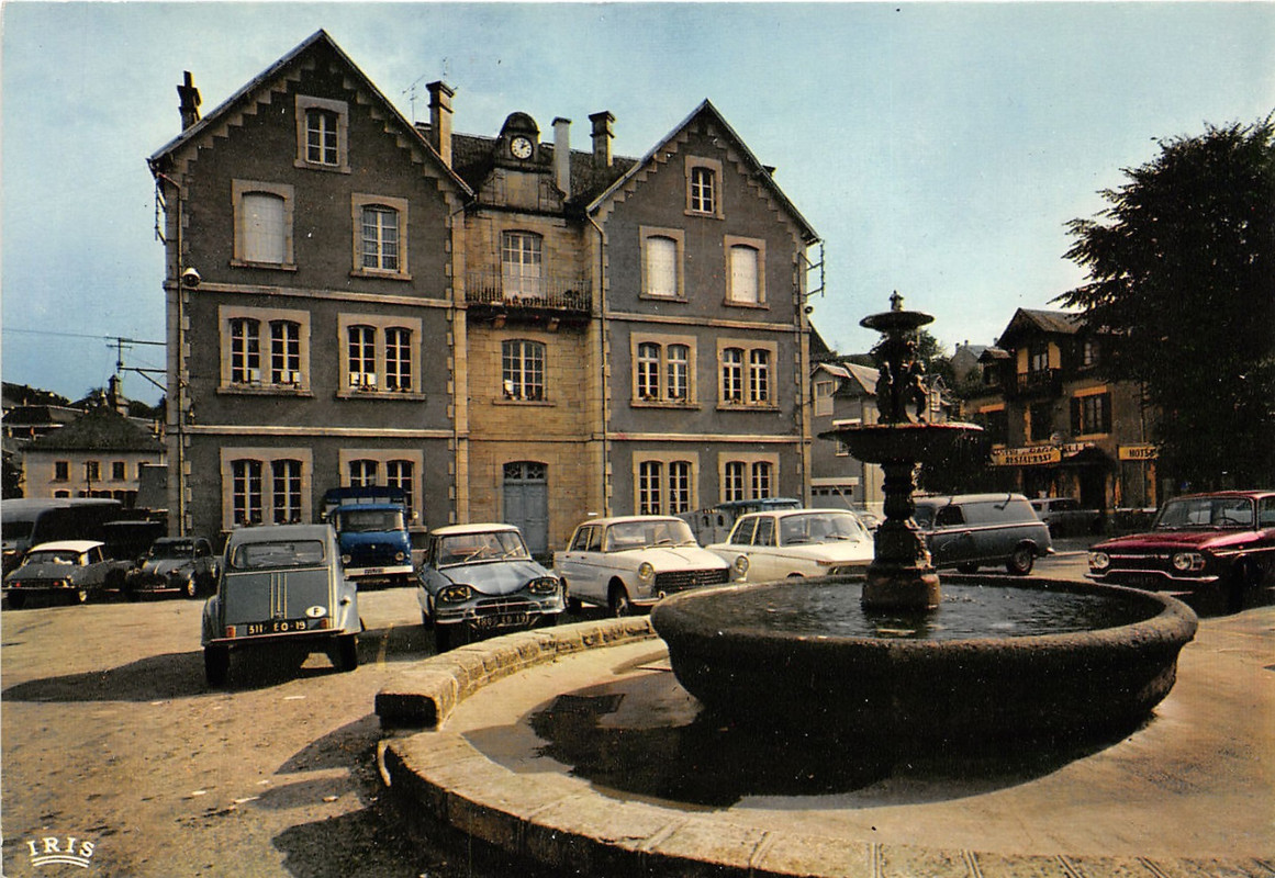 Treignac  place de la république