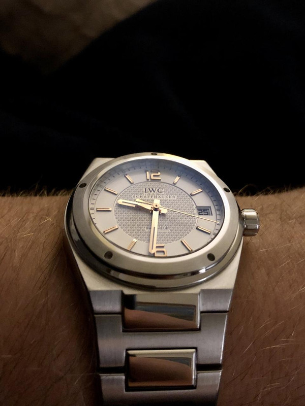 IWC 3228 7-EF4-D9-CD-1-EC9-472-B-A85-F-F0-F3-F29-A6784