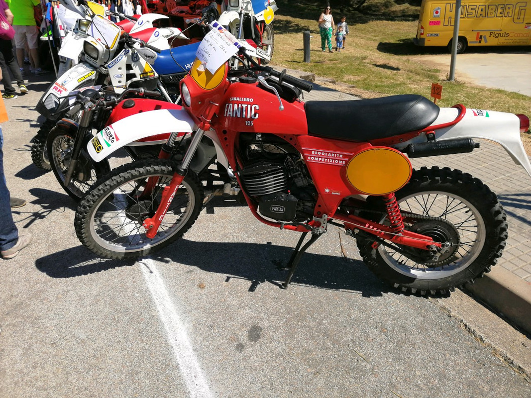 Feria de vehiculos clasicos de Sils (Gerona) Thumbnail-IMG-20190601-104950-resized-20190601-061346780