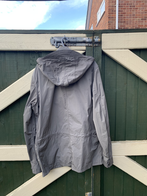 951E15DA-135C-484F-9B8A-947FA6EFBF7A