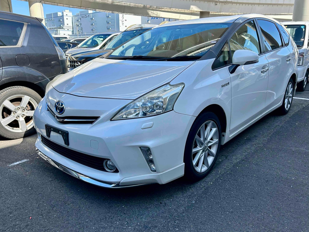 2013 Toyota Alpha S Touring Selection