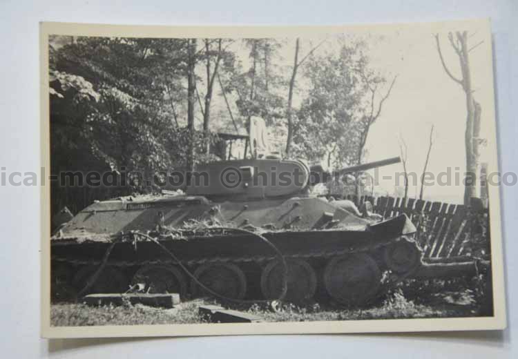 images of Russian T-34 tanks (3)