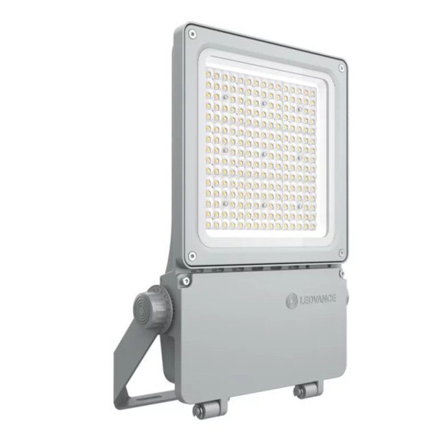 LED прожекторы для освещения периметра участка и фасада дома
