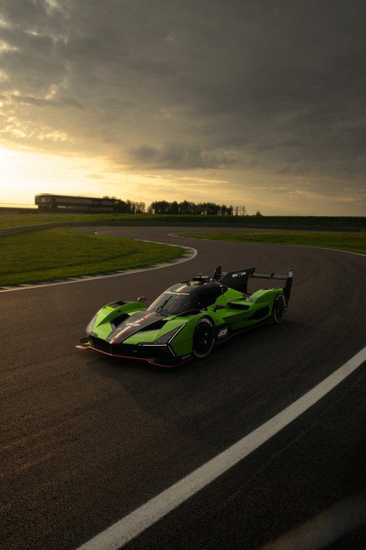 LAMBORGHINI_LMDH_TRACK_SUNSET_8