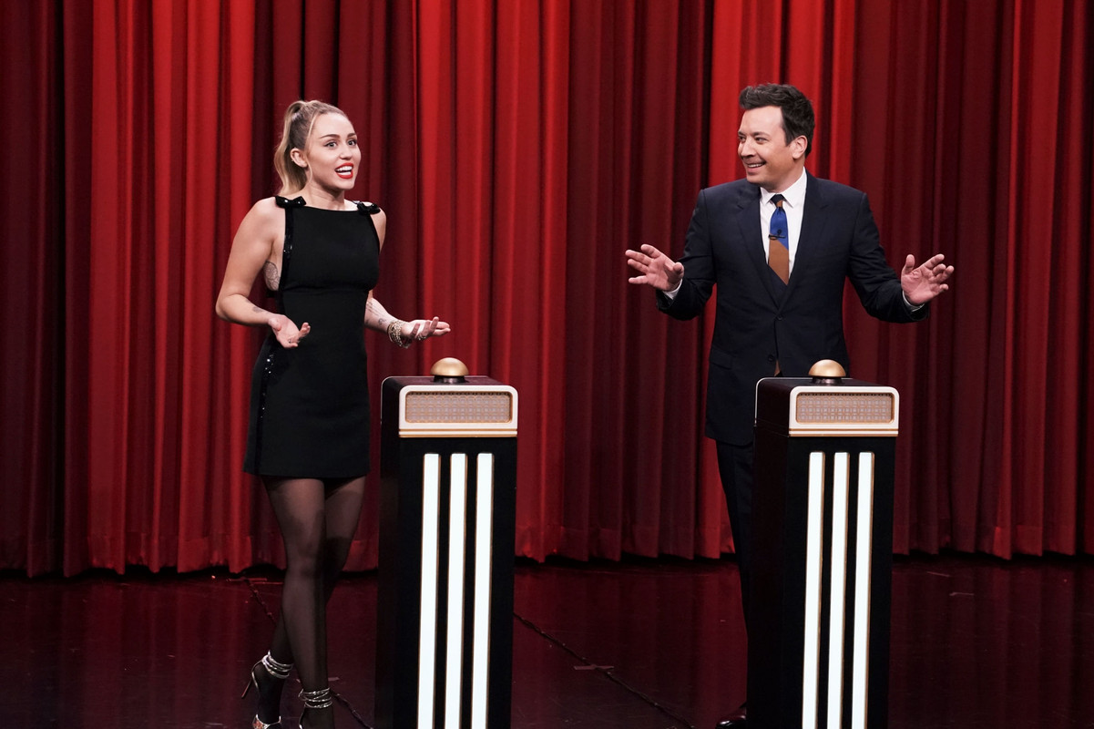 miley-cyrus-the-tonight-show-with-jimmy-fallon-in-nyc-121318