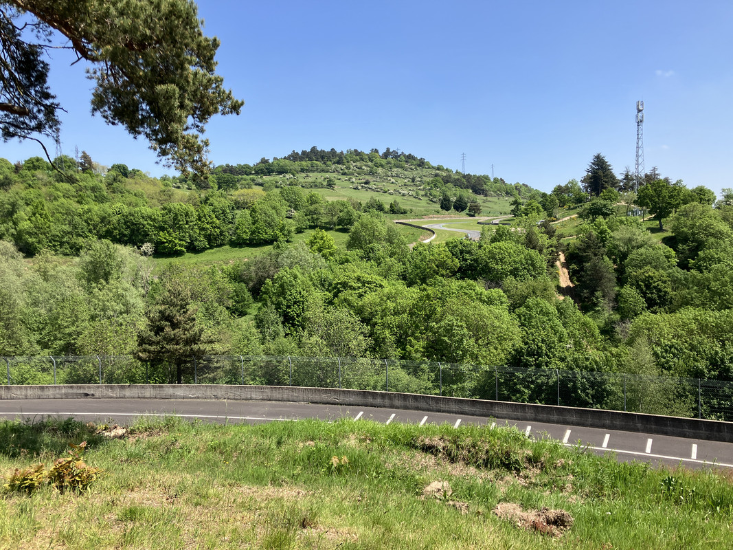 9796B143-0880-432A-8E69-6246D74E12F5