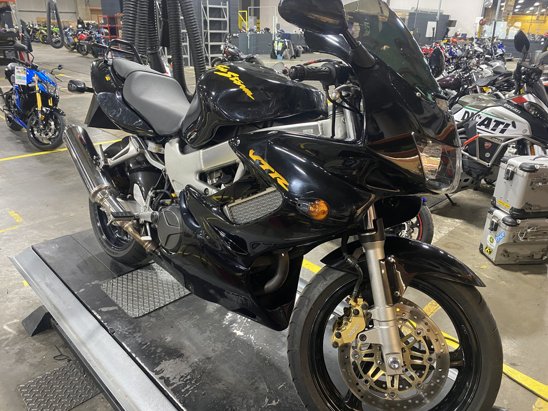 61A54BA7-D9E2-47C8-8053-26E695D02A84