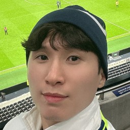 유지웅