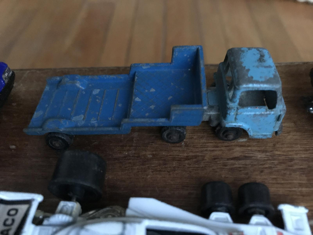 0733E271-88DF-4C54-BB76-4090630307F9