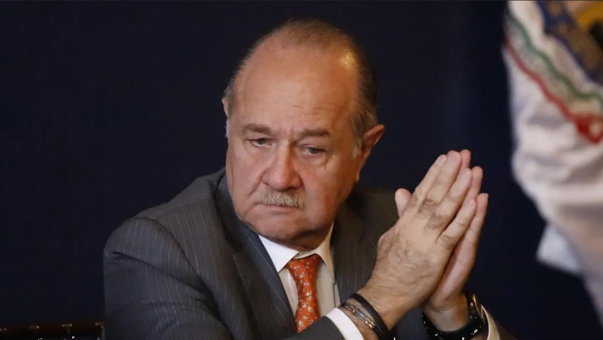 Javier Navarro asumirá gobierno interino de Nuevo León tras fallo judicial