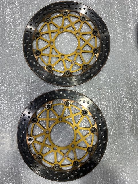 FAC78B7A-5592-404D-AF4A-DACD99D76150