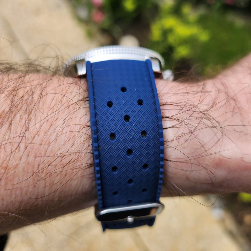En attendant l’été... feu de vos montres sur bracelet Tropic ! - Page 2 20230417-114414