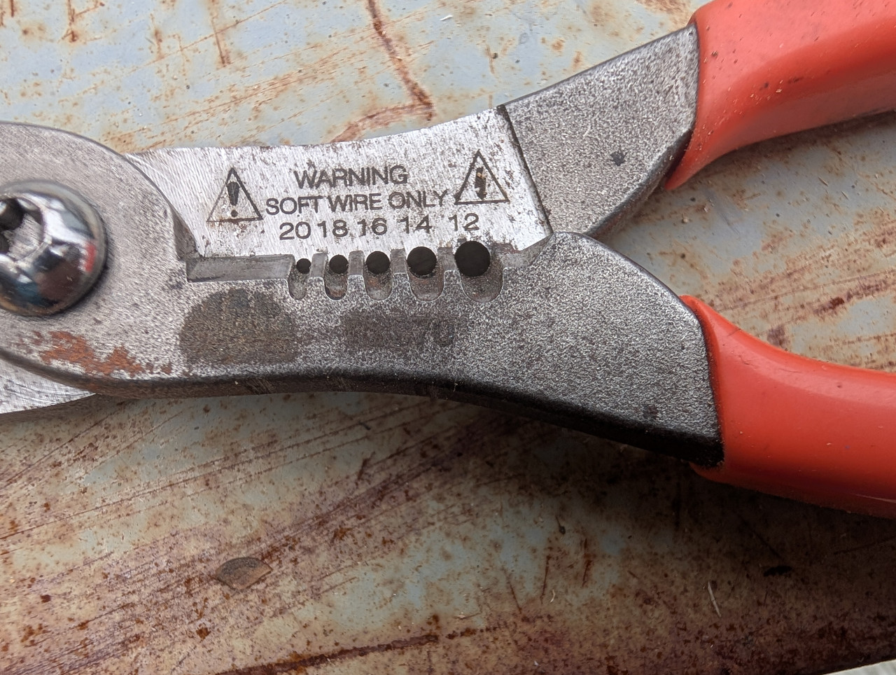 PXL 20251217 203644706