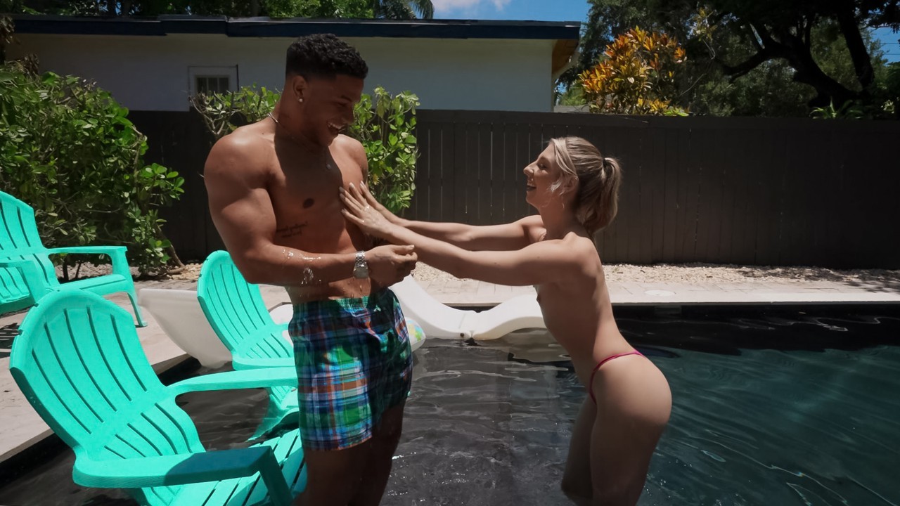 Sneaky Joggers, Hidden Fucking Cheerleader Kait, Mike Ox – RealityKings – RKPrime