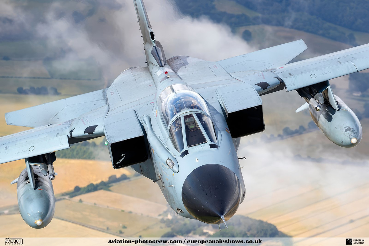 Tornado Solo Display
