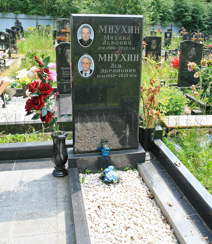 mnuhin-la