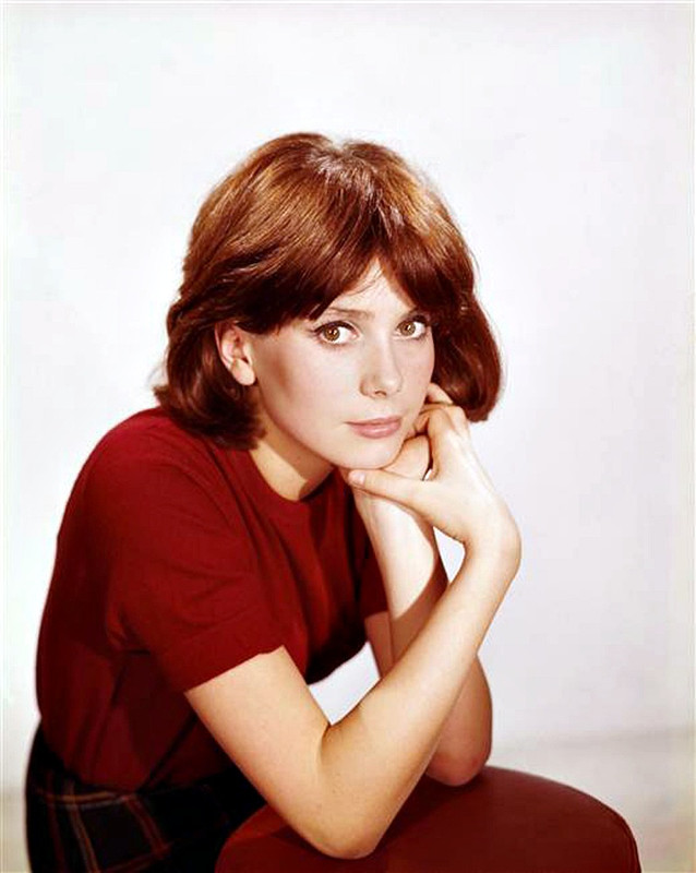 catherine_deneuve_mc69