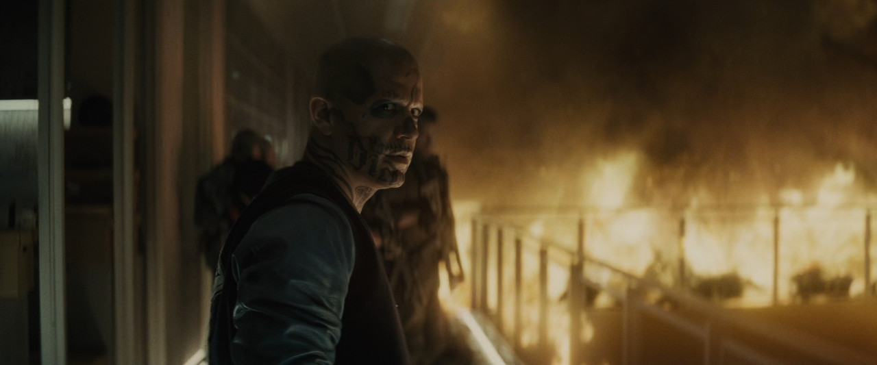 Suicide Squad 2016 Extended (1080p x265 10bit Tigole).mkv_snapsh