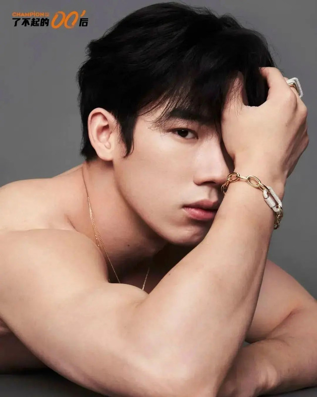 Photo by Chinese hunks 全球華男 on July 26, 2023. (1)