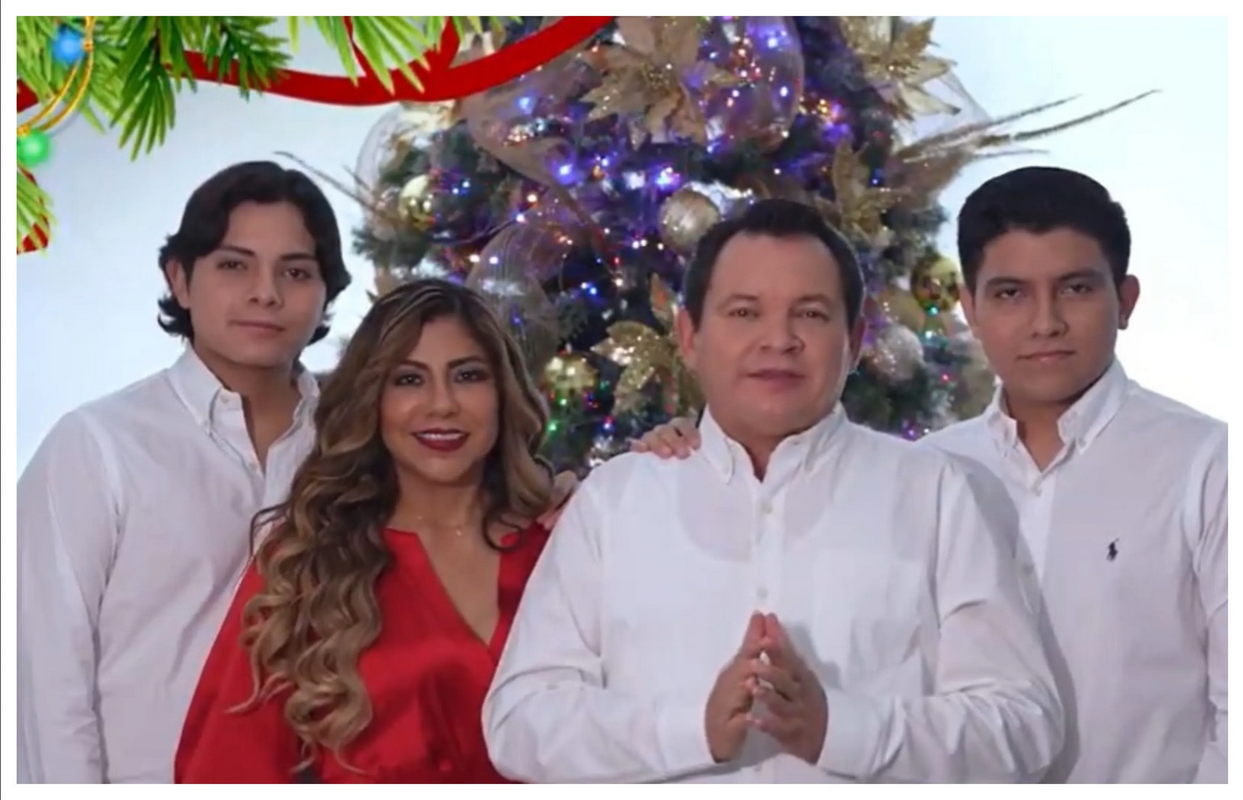 “Huacho” Díaz Mena desea feliz Navidad y esperanza a Yucatán