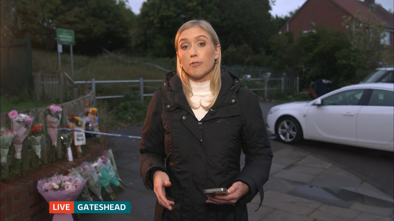 ITV Evening News_20221004_18301930.ts_snapshot_00.15.39.099