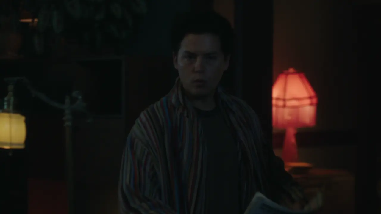 Riverdale.S06E01.Benvenuti.a.Rivervale.1080p.WEBMux.ITA.ENG.x264-BlackBit[screenshot 3]