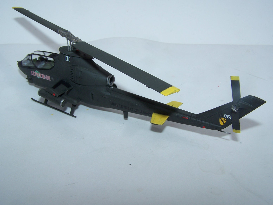 Revell_AH1G_Cobra_RP