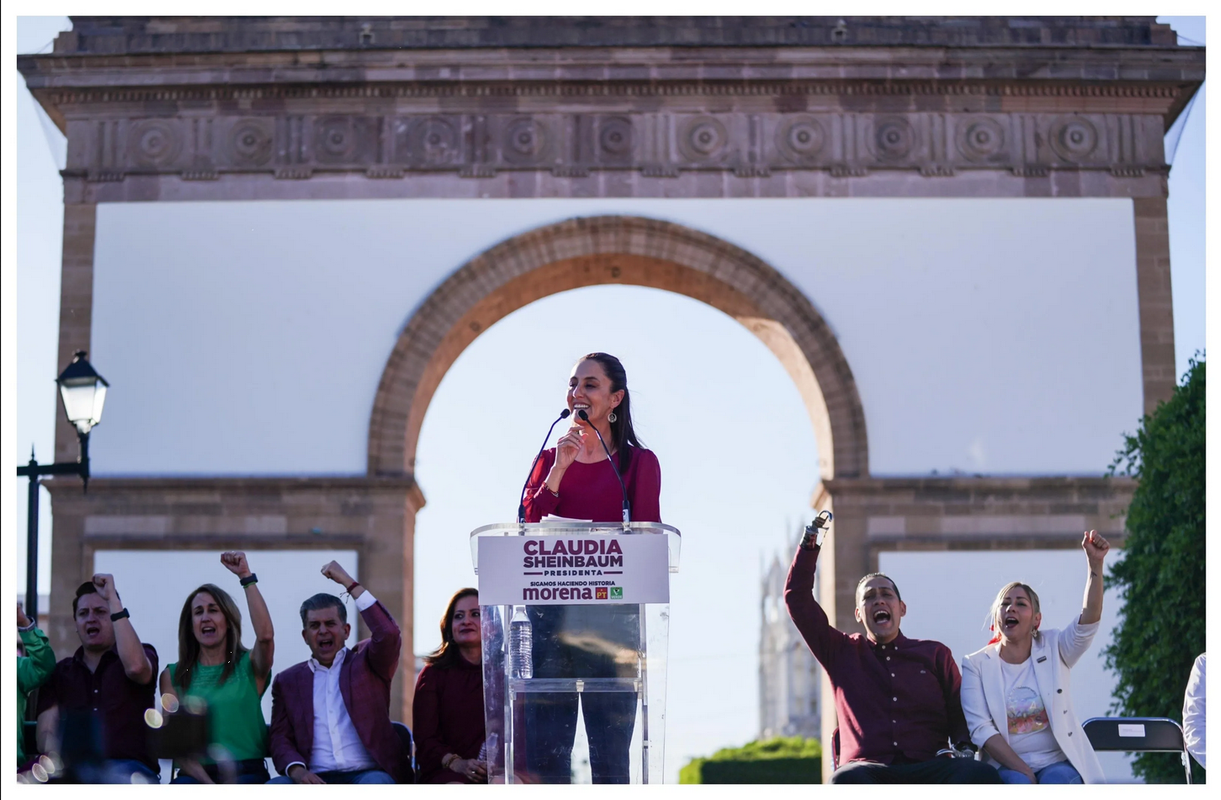 Sheinbaum propone lanzar un satélite para tener Internet gratuito