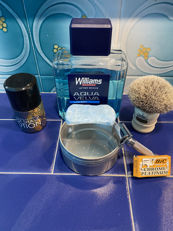 5D331CC7-FCFF-4C1B-9C97-E28EF40DE940