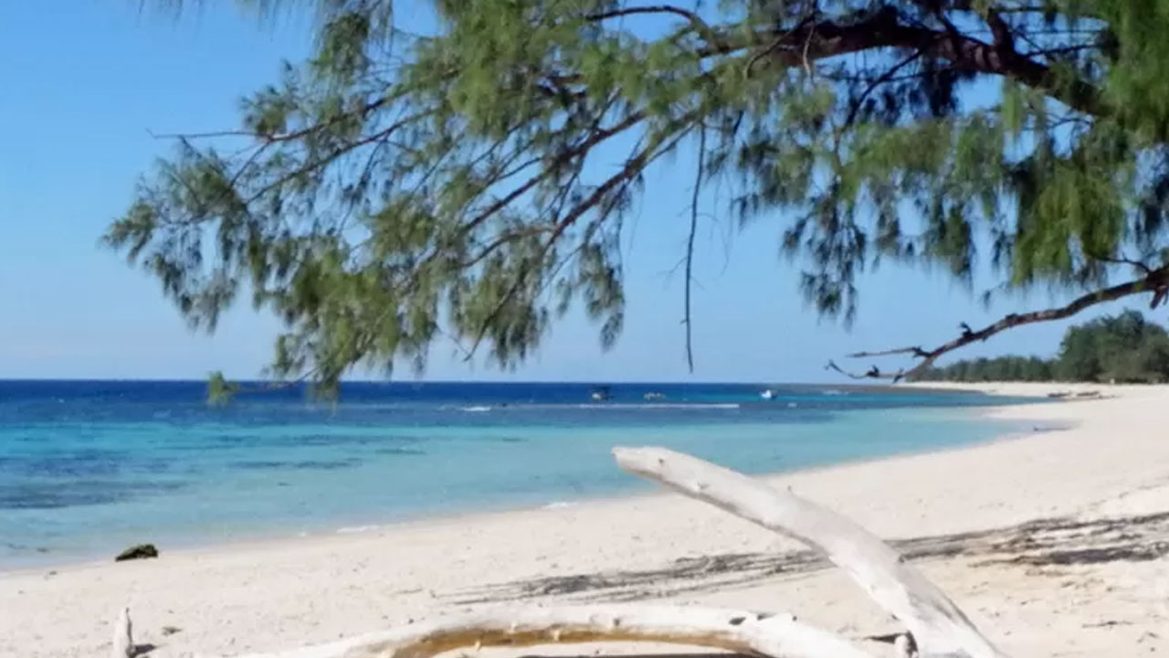 Pantai Puru Kambera, Wisata Yang Wajib Dikunjungi di Sumba