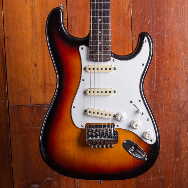 Garcia's Luthieria - Página 8 Max-guitar-aro-53940-fender-stratocaster-mij-3ts-e789714-1