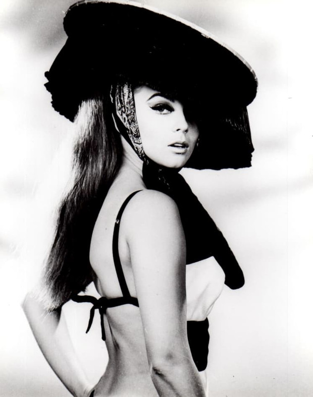 Ann-Margret_mc79