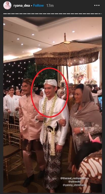 Rezky Aditya didampingi kedua orang tua Citra Kirana