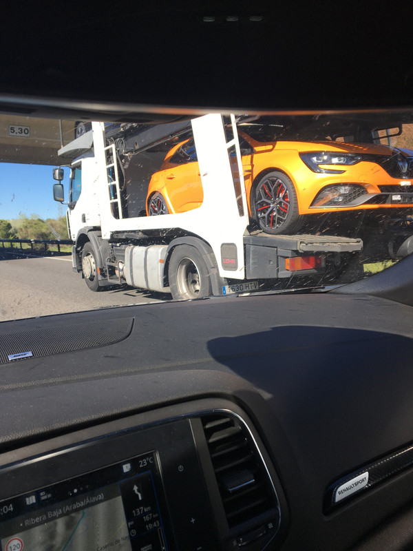 5D90BB3B-BEE5-4DCF-A8A9-7B587A65E7B1