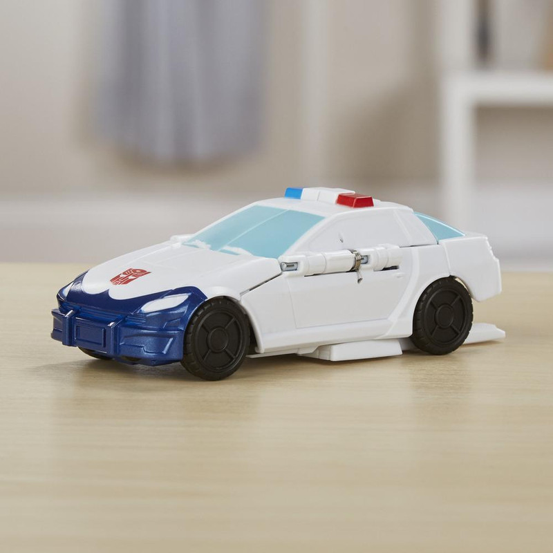 17-Cyberverse-Action-Attackers-1-Step-Prowl