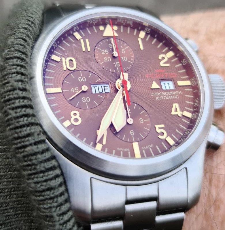 D28F0CC5-8866-437B-B15A-3E5D267A62E7