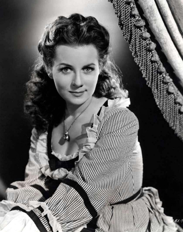 rhonda_fleming_b42