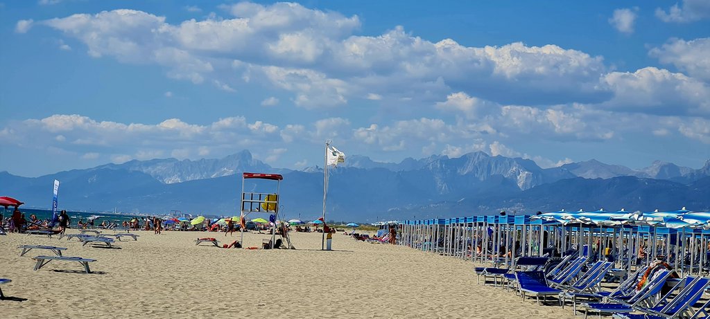 Lucca, Pisa y tarde de playa en Torre del Lago - La Toscana 2022: entre termas y cipreses (23)