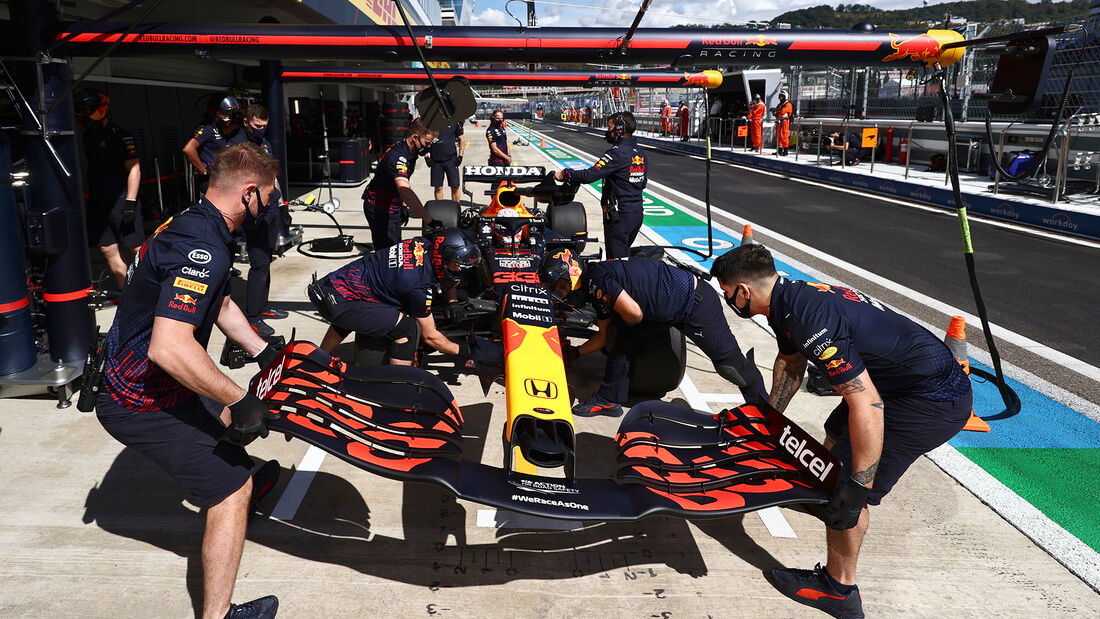 Max-Verstappen-Red-Bull-Formel-1-GP-Russland-Sotschi-24-September-2021-169Gallery-aa0129fe-1835271