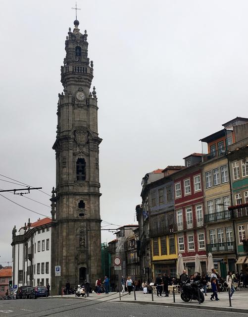 Oporto: Llegada y recorrido hasta Iglesia de las Carmelitas - Portugal: Oporto - Lisboa - Sintra (22)